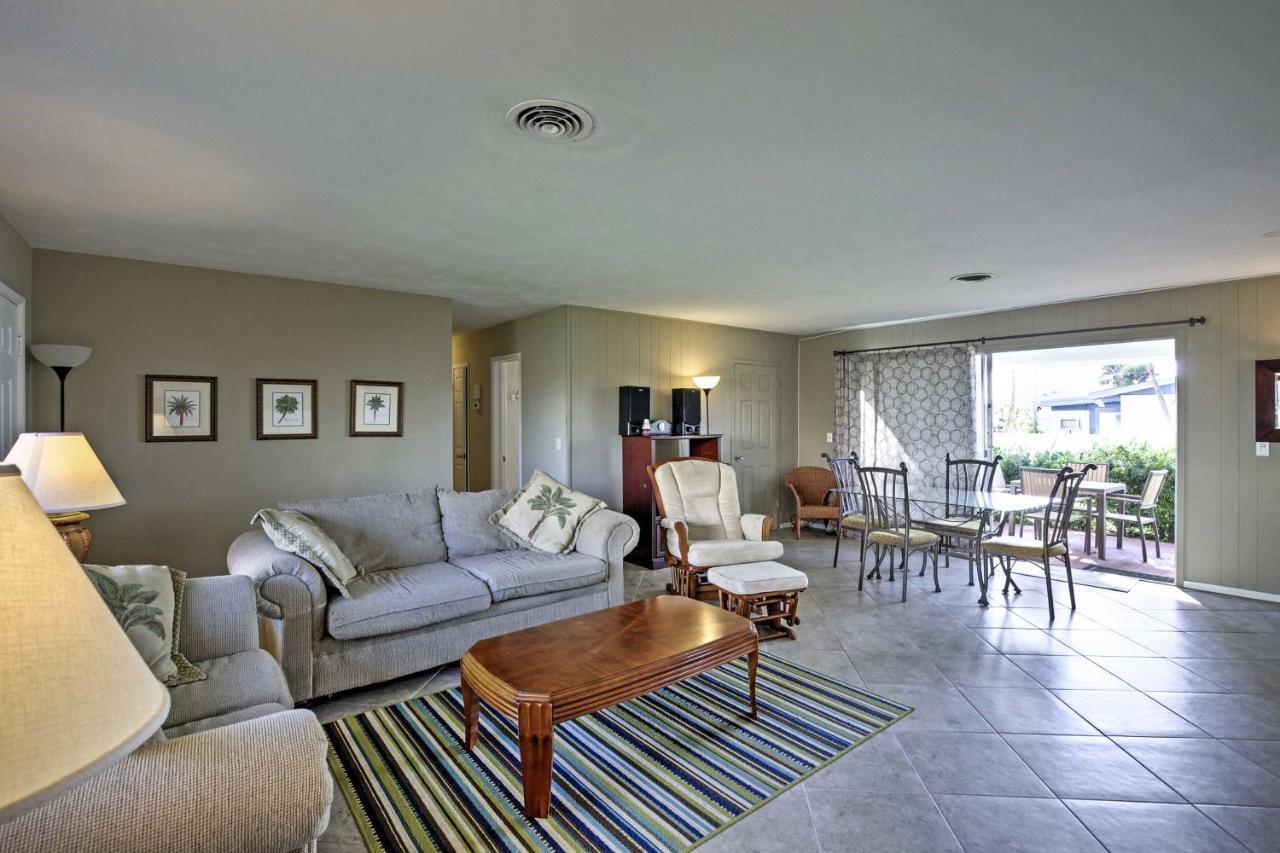 Pet-Friendly Daytona Beach Home, Walk To The Ocean ポート・オレンジ エクステリア 写真